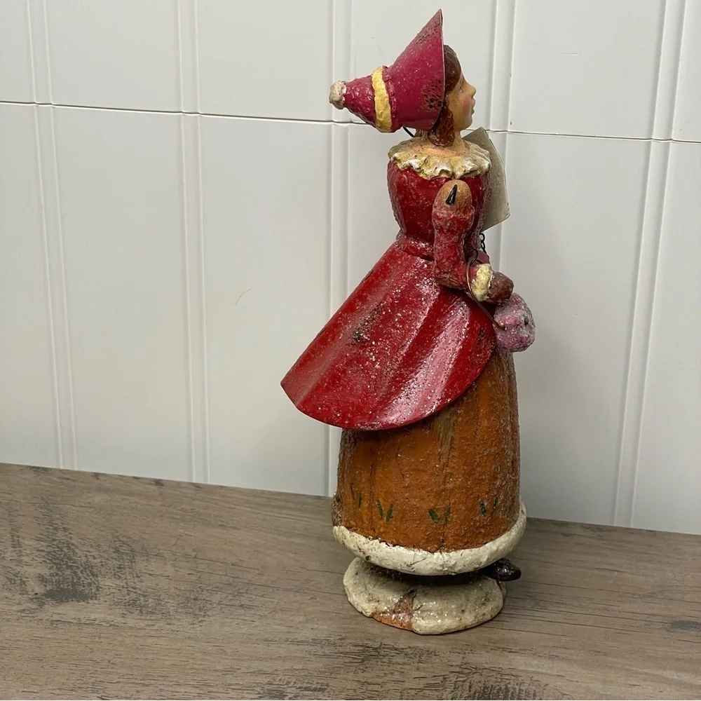 Pacific Rim Victorian Style Christmas Caroler Woman Bobble Body Moveable Arms‎